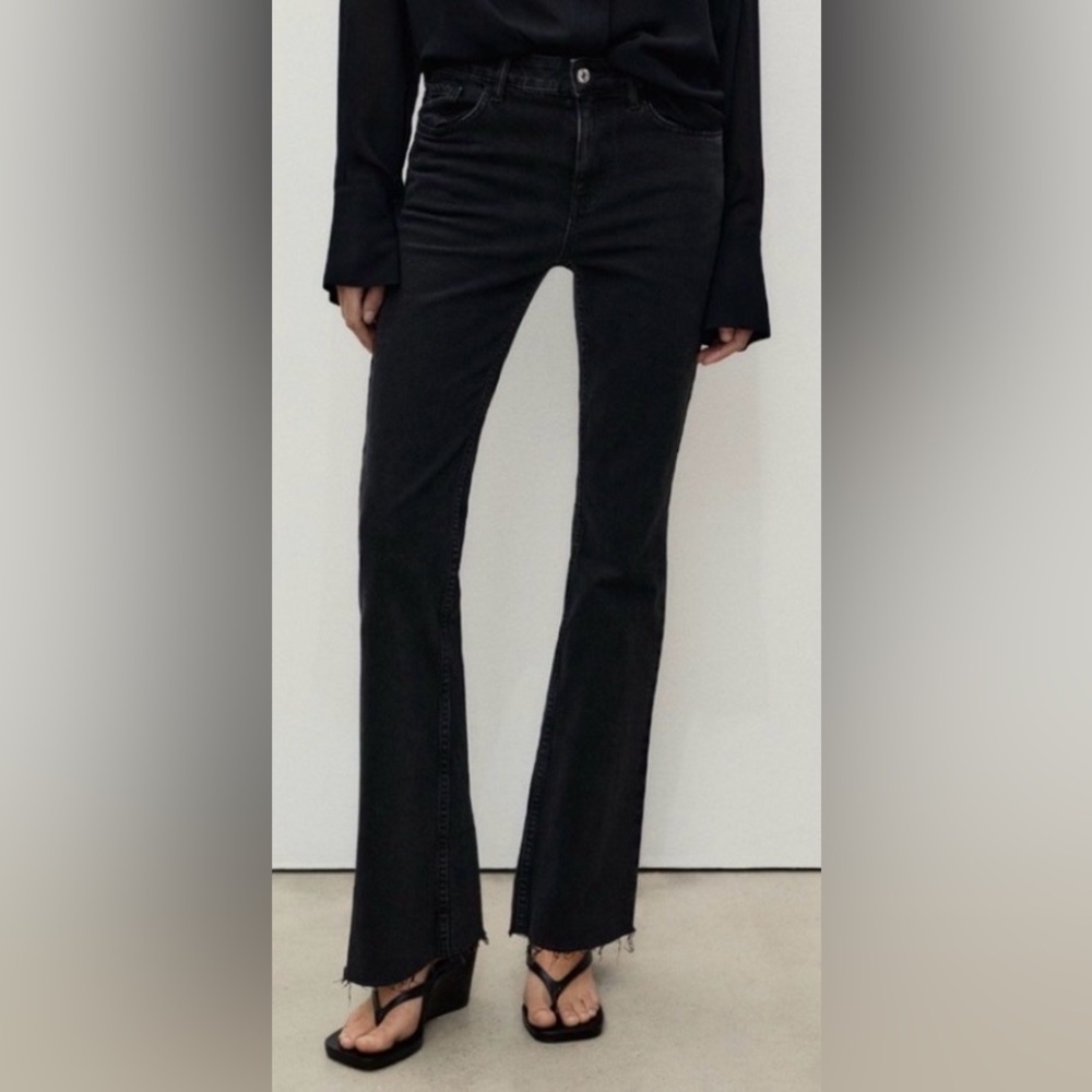 Mango Women’s Black Fiona Mid-Rise Flare With Raw Hem Sizec6